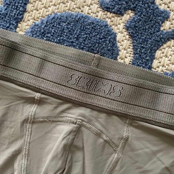 SKIMS NWT - Picture 2 of 5